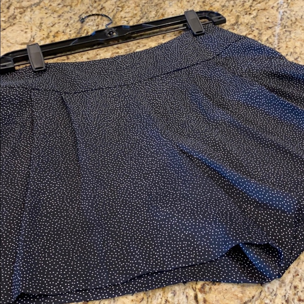 Dotted flier shorts with pockets!!!